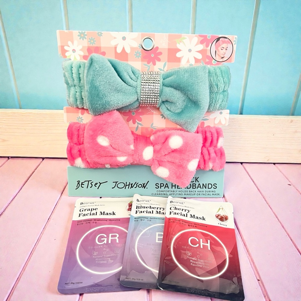 Betsey Johnson 2 Pack Spa Headbands Bundle with Face Masks Random